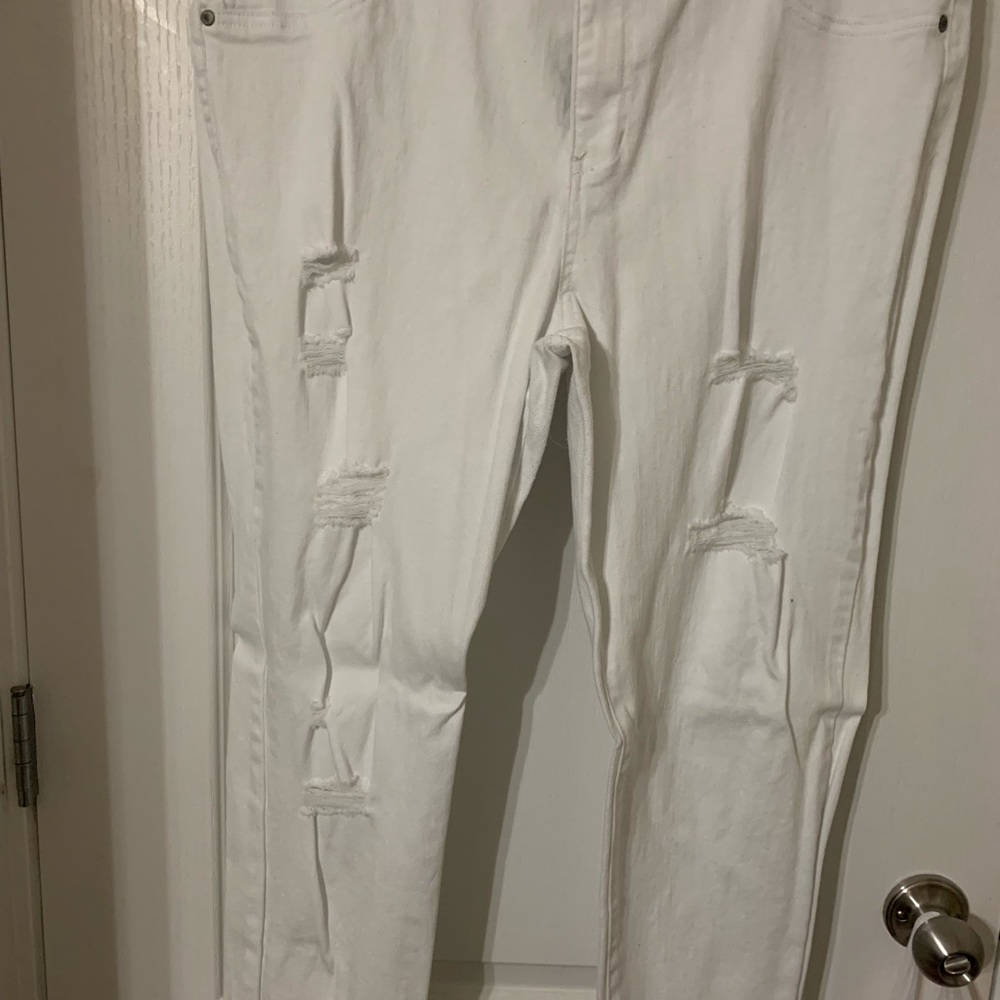 White Distress Jeans